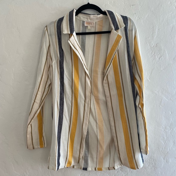 ‼️‼️SOLD‼️‼️ Beach Riot Light jacket - Picture 3 of 9